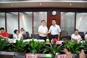 省注协召开五届九次常务理事会听取行业教育实践活动进展情况和协会上半年工作汇报
